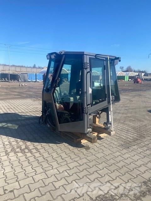 CASE D 1650 NEW CAB Cabine en interieur