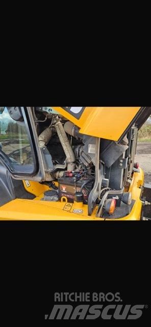 JCB TM 320 S Verreikers voor landbouw