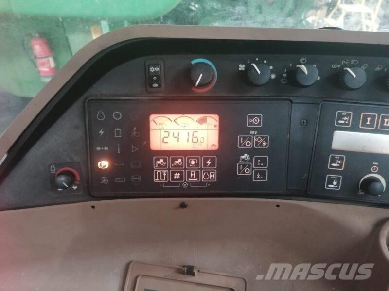 John Deere 8520 T Tractoren
