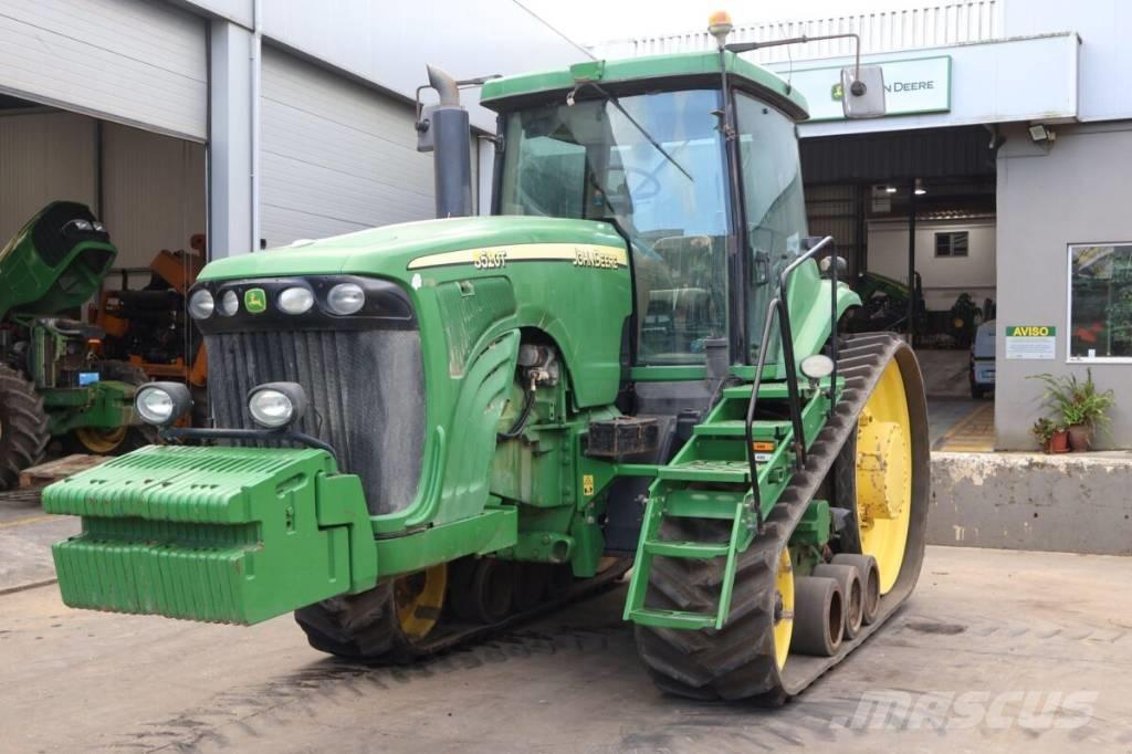 John Deere 8520 T Tractoren
