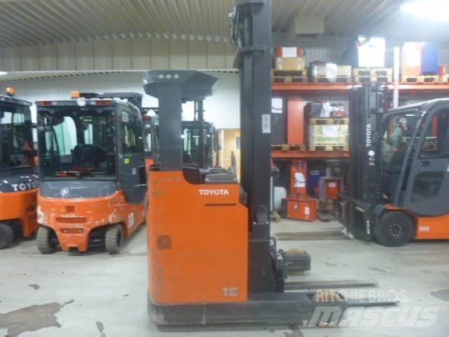 Toyota BT RR B2 Reachtruck voor hoog niveau