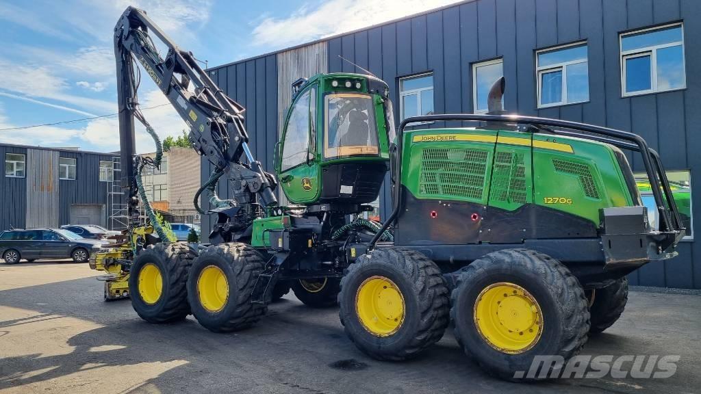 John Deere 1270 G Harvesters
