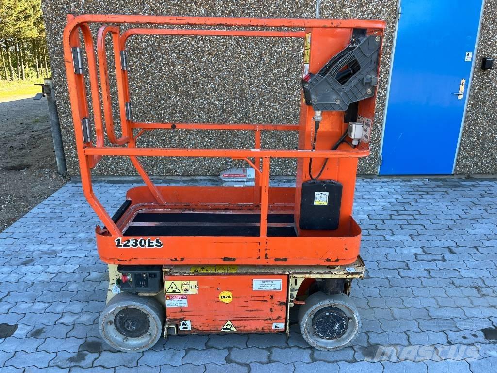 JLG 1230 ES Personenliften en invalideliften