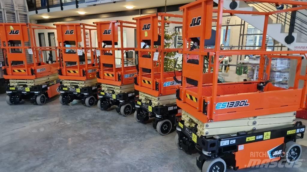 JLG ES 1330 L Schaarhoogwerkers