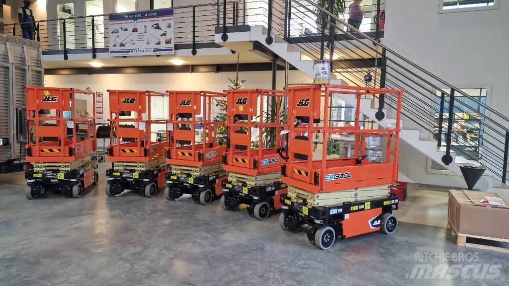 JLG ES 1330 L Schaarhoogwerkers