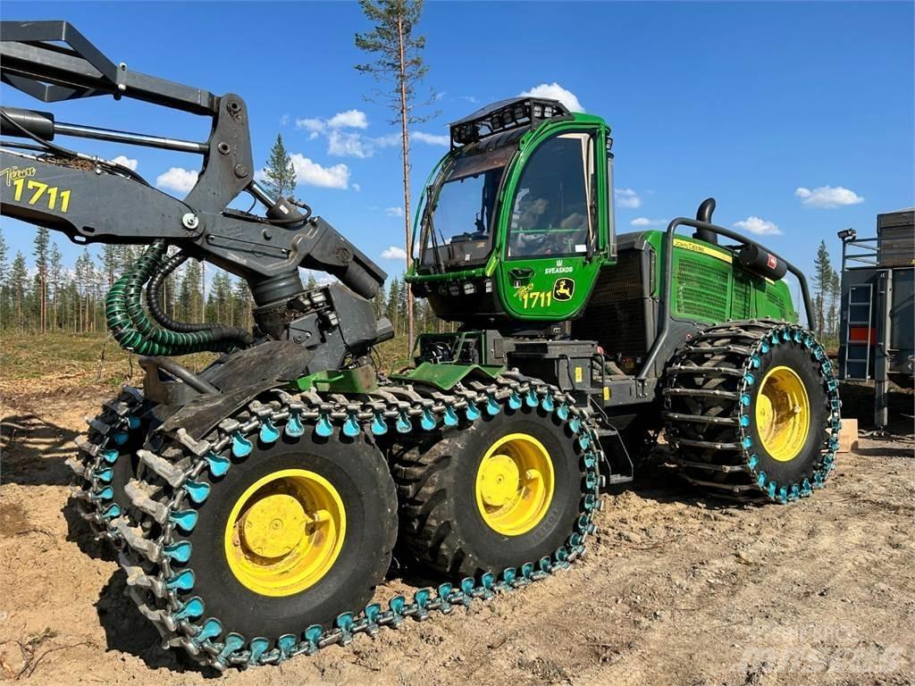 John Deere 1470G Harvesters