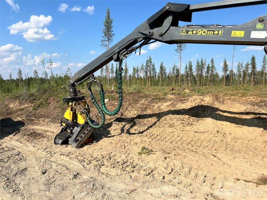John Deere 1470G Harvesters