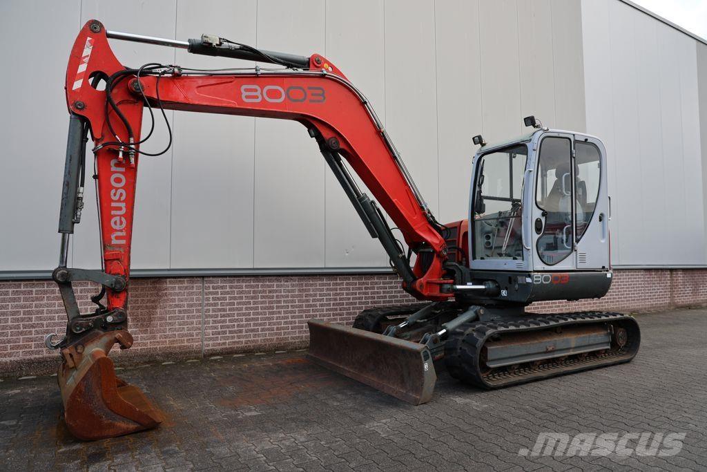 Neuson 8003 RD Rupsgraafmachines