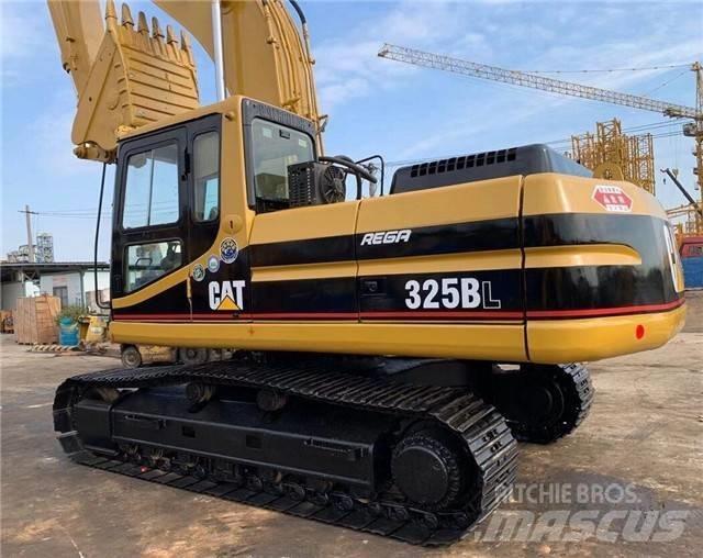 CAT 325 B L Rupsgraafmachines
