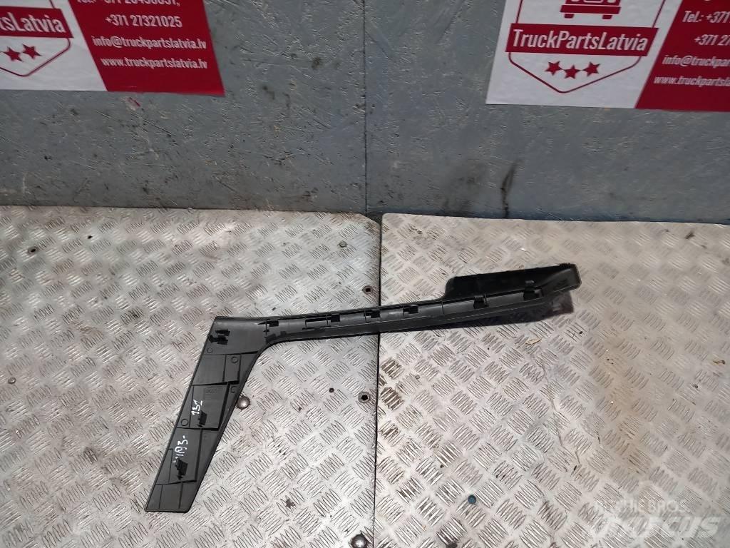 Volvo FH 12     20360439 Cabine en interieur