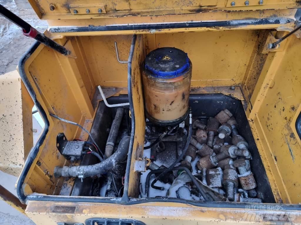 Volvo EC 700 B LC Rupsgraafmachines