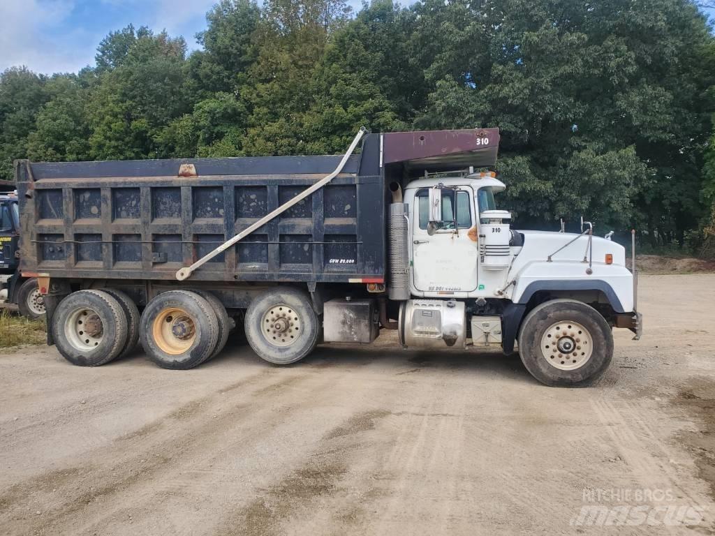 Mack RD 688 S Kipper