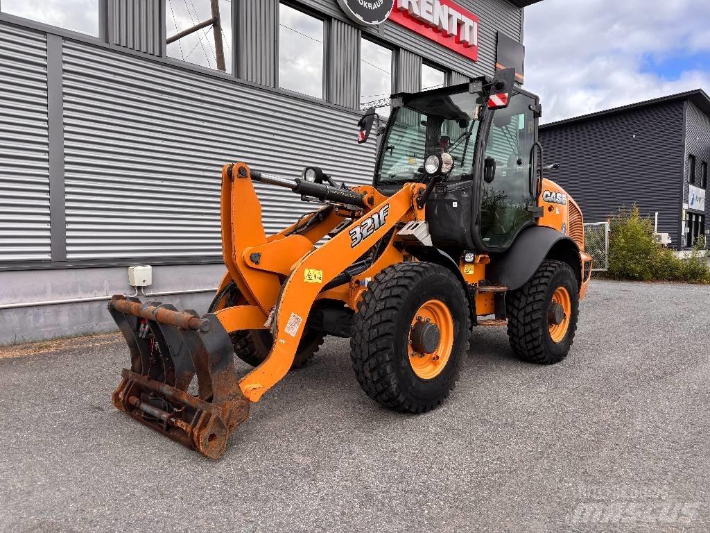 CASE 321 F Wielladers