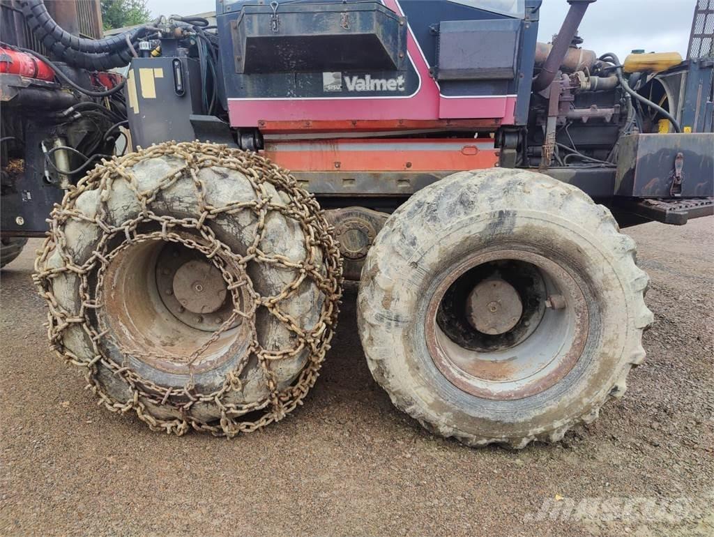 Valmet 840 Uitrijwagens