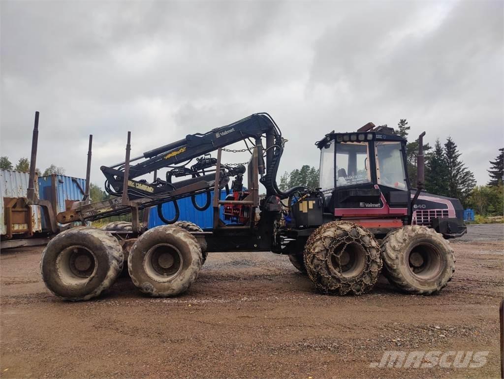 Valmet 840 Uitrijwagens