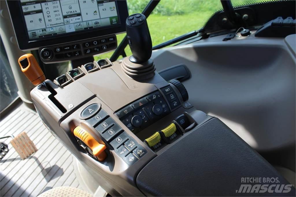 John Deere 6215R Tractoren