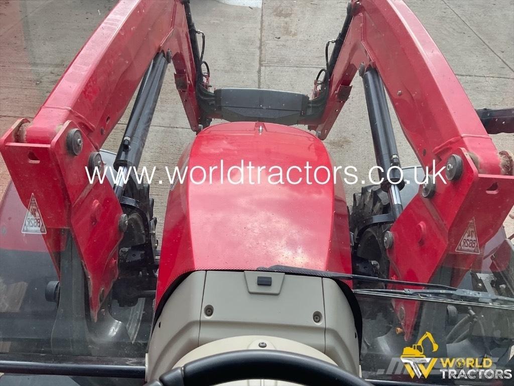 Massey Ferguson 5713 Tractoren