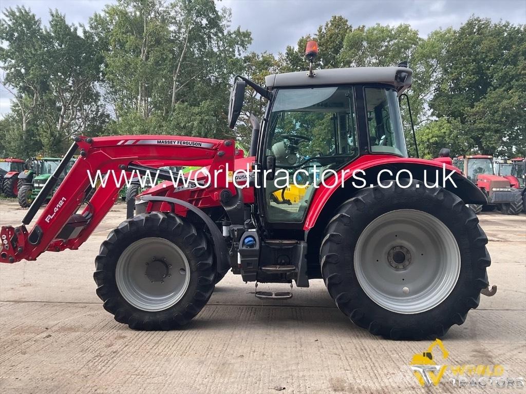 Massey Ferguson 5713 Tractoren