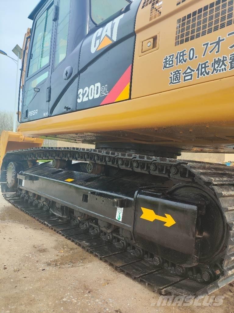 CAT 320 D Rupsgraafmachines