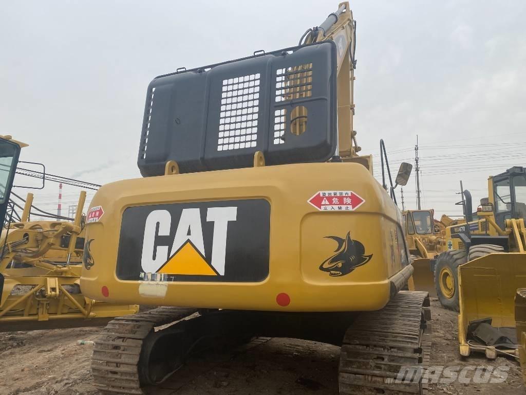 CAT 330 D L Rupsgraafmachines