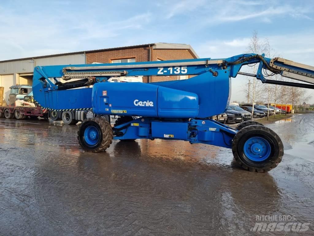 Genie Z 135 4x4 Knikarmhoogwerkers