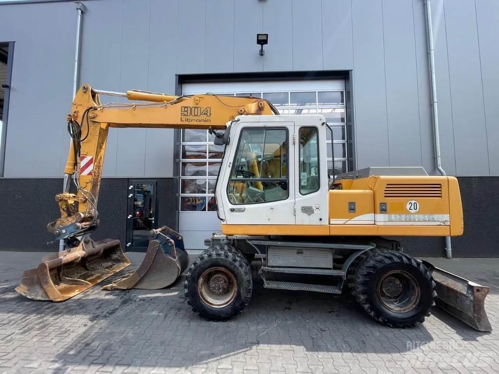 Liebherr A904C | A/C Wielgraafmachines