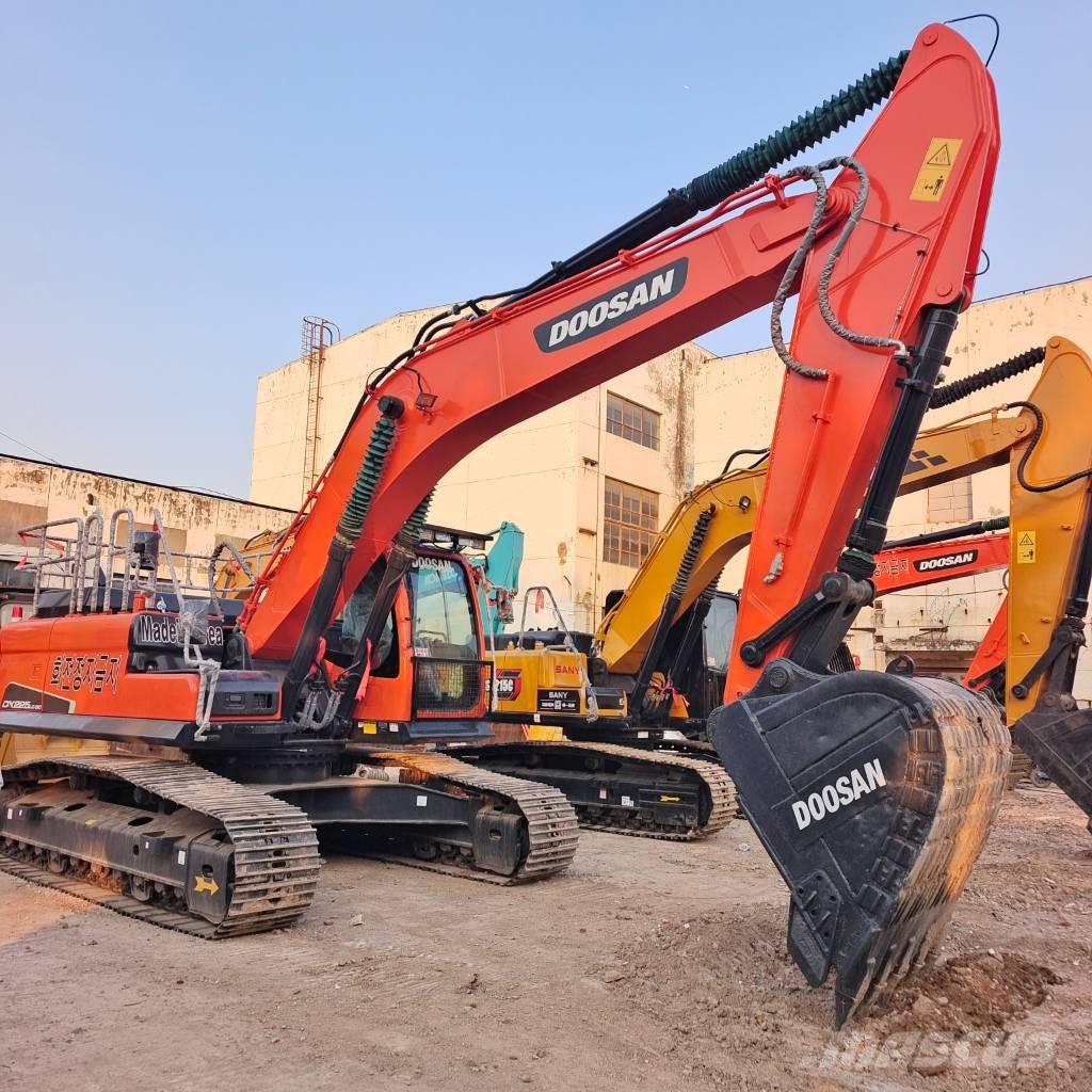 Doosan DX225LC-9C Rupsgraafmachines