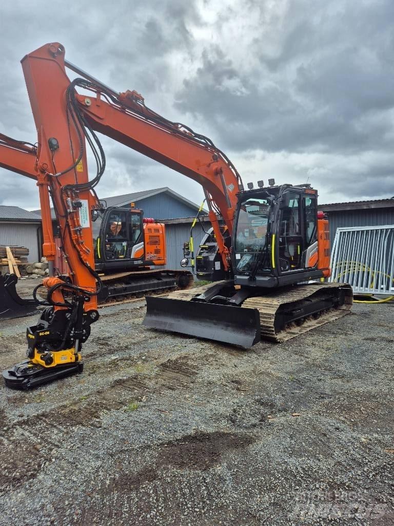Hitachi ZX 135 US -7 Rupsgraafmachines
