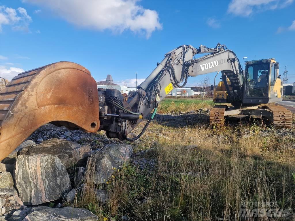 Volvo 220E Rupsgraafmachines