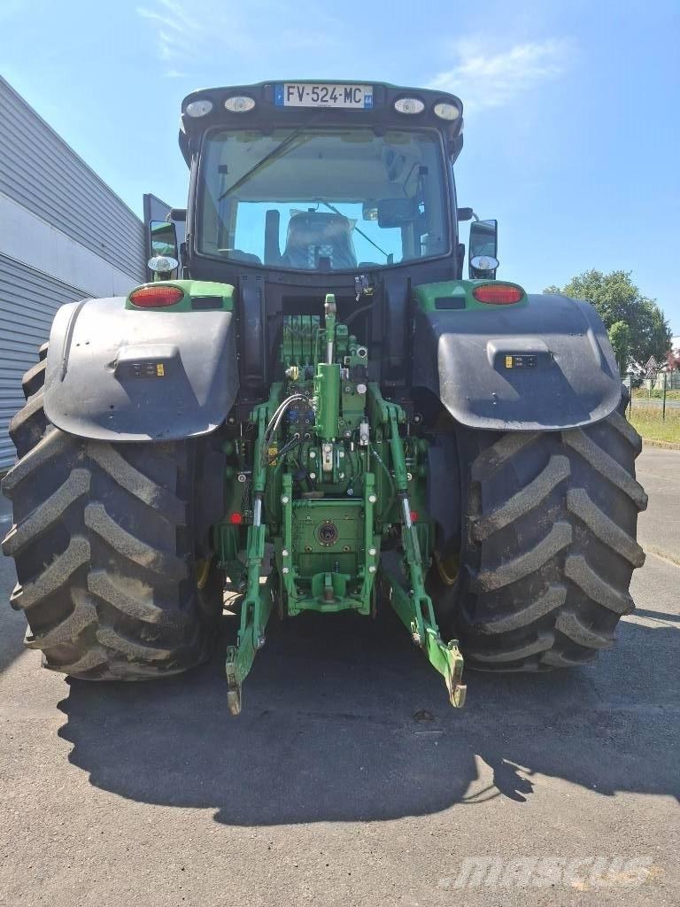 John Deere 6250R Tractoren