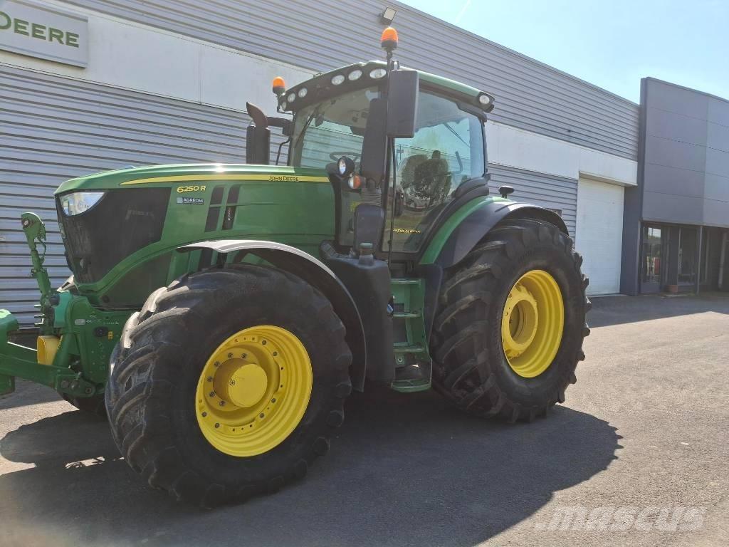 John Deere 6250R Tractoren