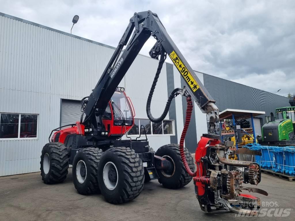 Komatsu 951 Harvesters