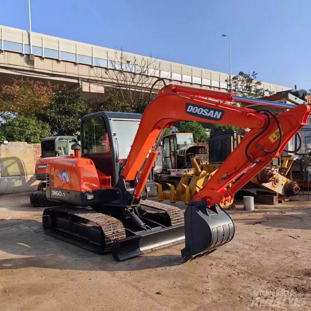 Doosan DH 60-7 Minigraafmachines < 7t
