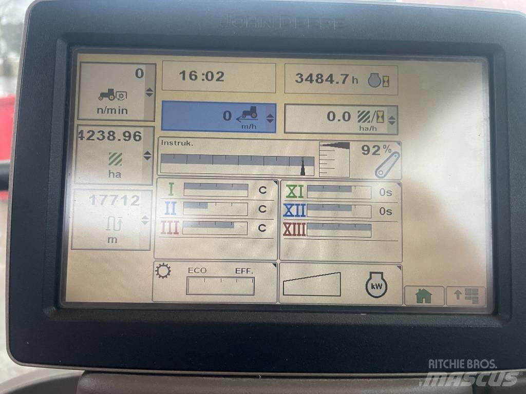 John Deere 6150 R Tractoren