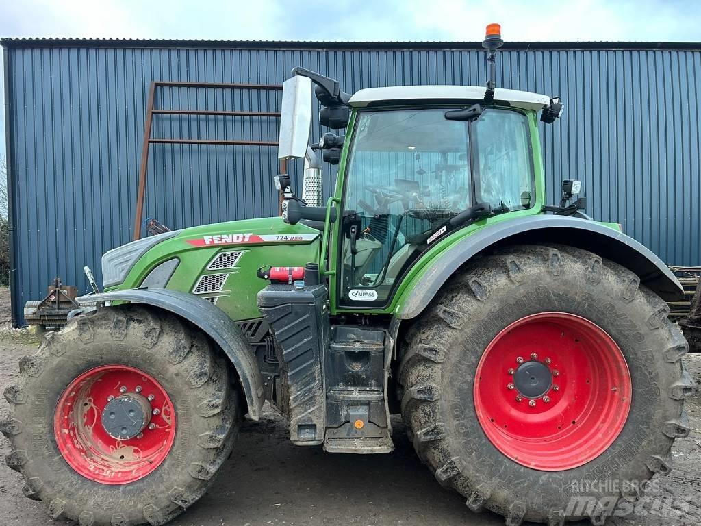 Fendt 724 Profi Plus Tractoren