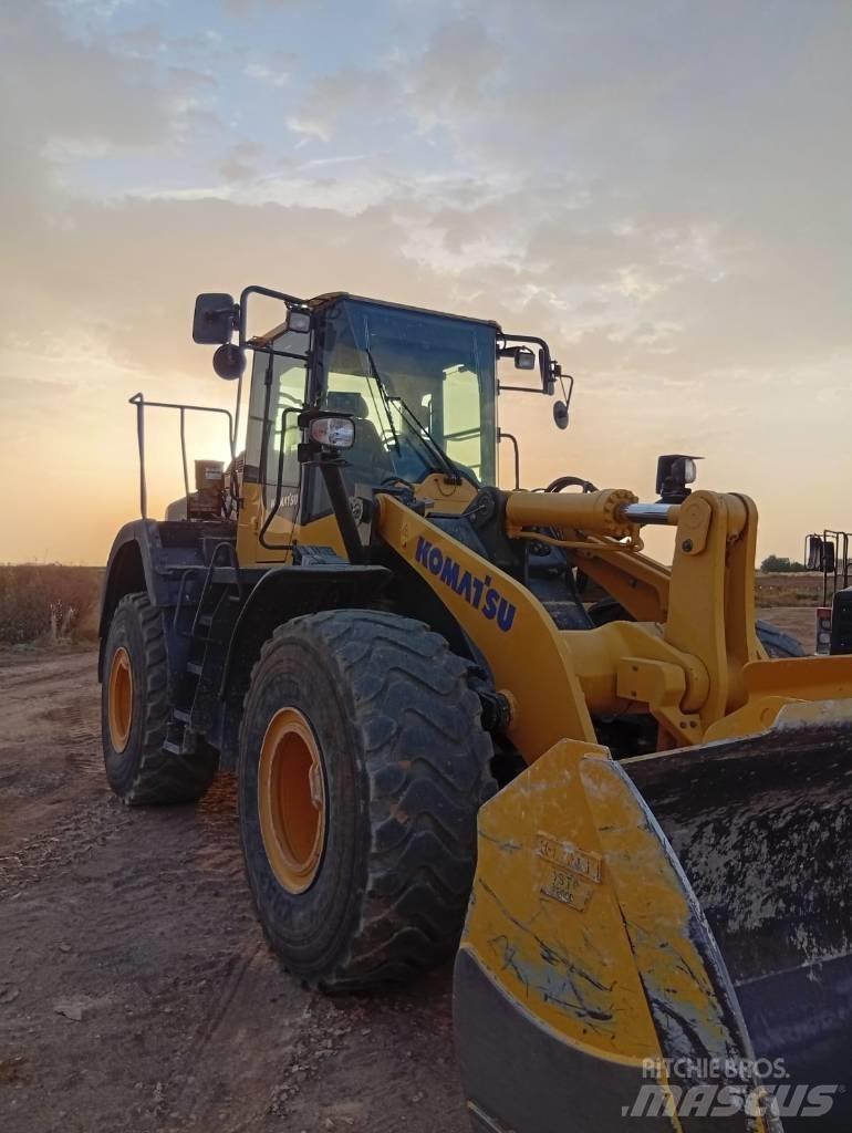 Komatsu WA 380-8 Wielladers