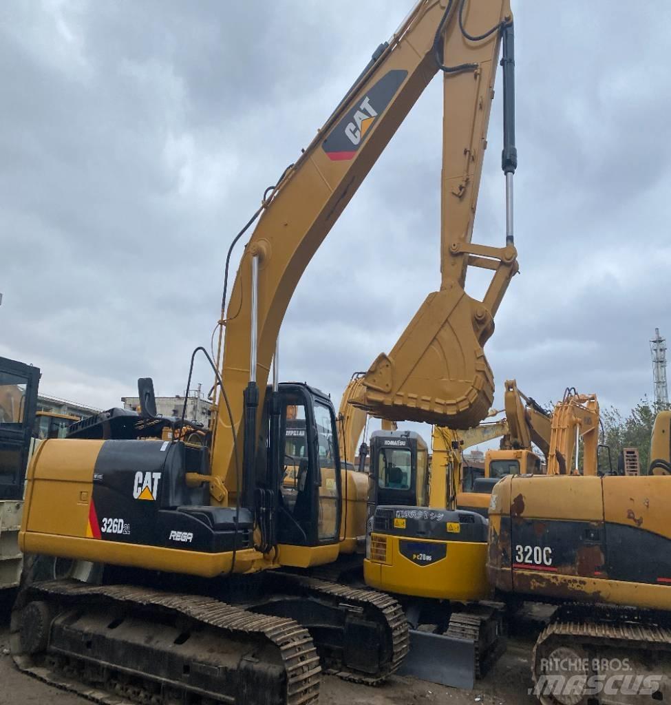 CAT 326D2L Rupsgraafmachines