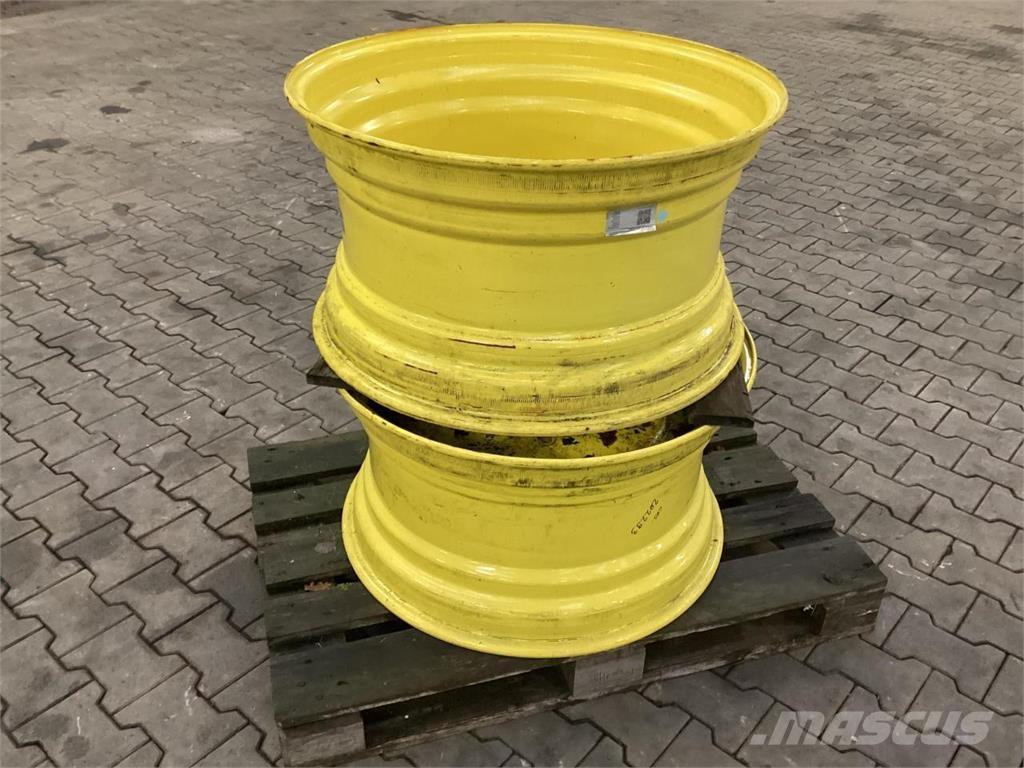 John Deere 16x30 Banden, wielen en velgen