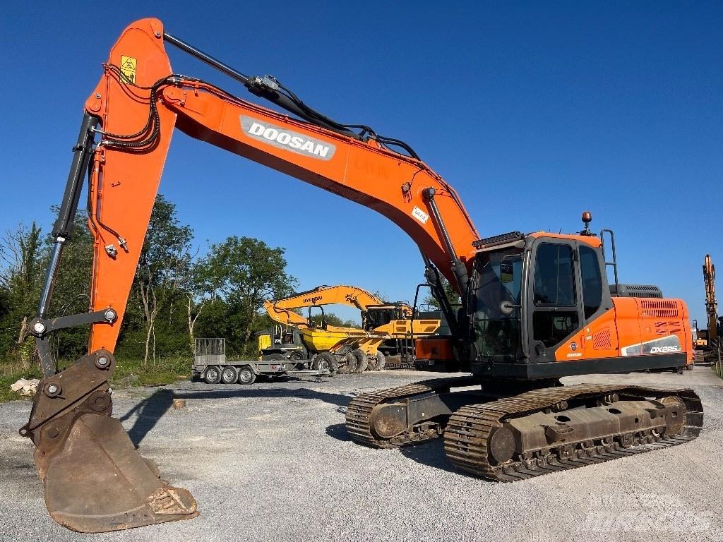 Doosan DX 225 LC-5 Rupsgraafmachines