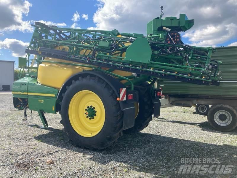 John Deere R975i Getrokken spuitmachines