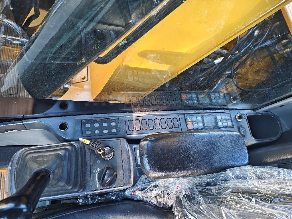 CAT 312 D Rupsgraafmachines