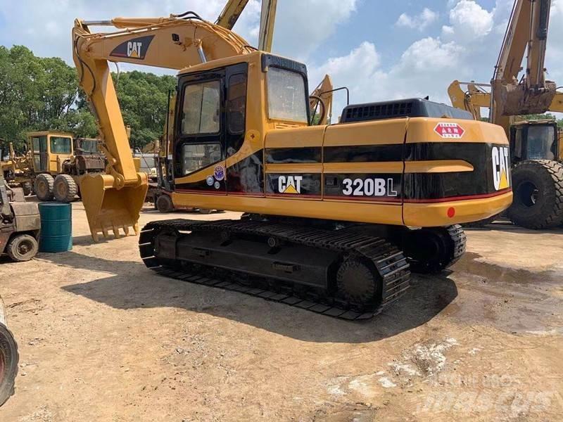 CAT 320 B Rupsgraafmachines