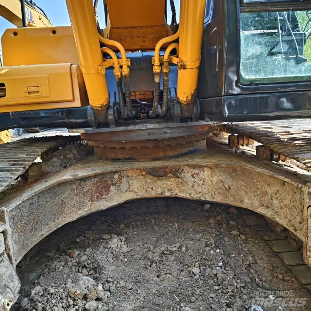 Hyundai 305LC-7 Rupsgraafmachines