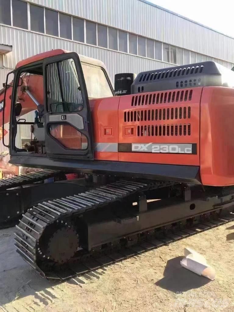 Doosan DX 230 LC-9C Rupsgraafmachines