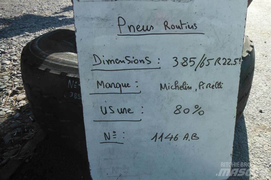 Michelin 385/65R22.5 Banden, wielen en velgen