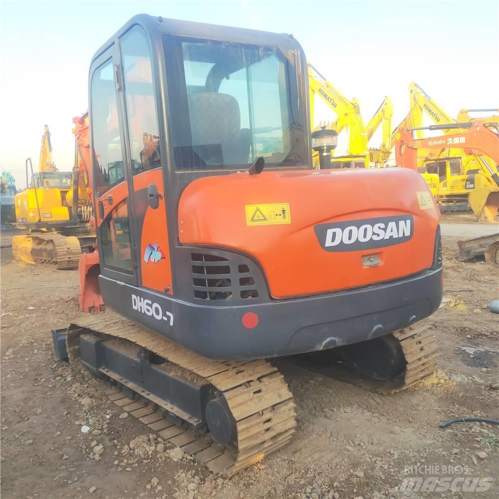 Doosan DH 60-7 Minigraafmachines < 7t