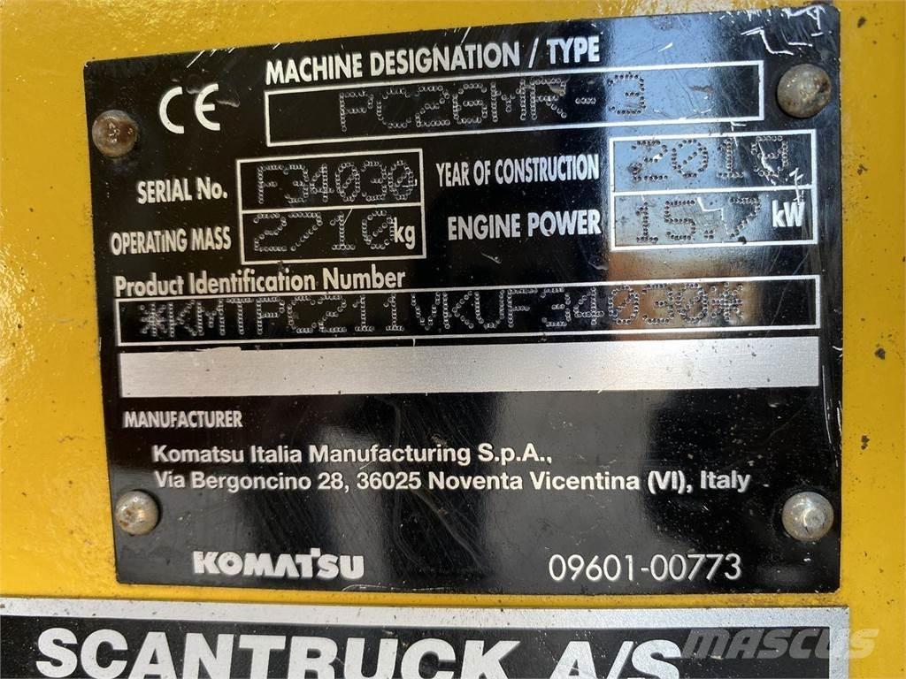 Komatsu PC26MR-3 Wielgraafmachines