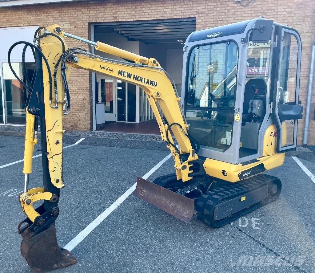 New Holland E 18 C Minigraafmachines < 7t