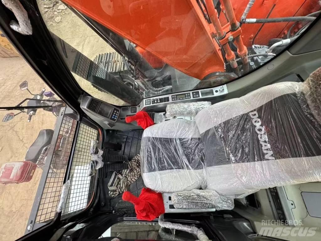 Doosan DX 300 Rupsgraafmachines
