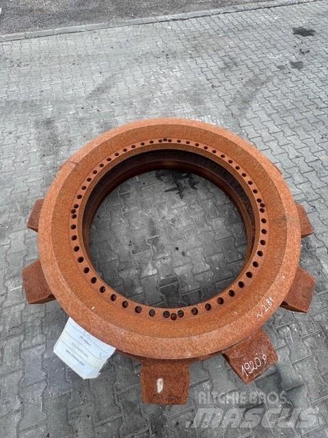 CAT 6040 SPROCKET Rupsbanden, kettingen en onderstel